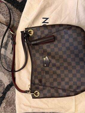Louis Vuitton Damier Ebene South Bank Besace Shoulder Bag